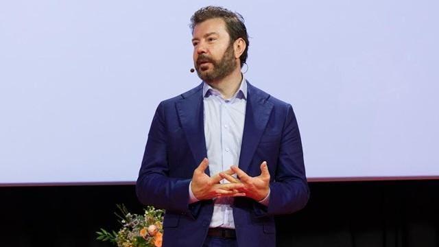 El Futuro de la Robótica Empresarial: Visión de Daniel Dines
